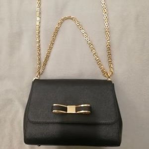 Faux kettle black shoulder bag with strap